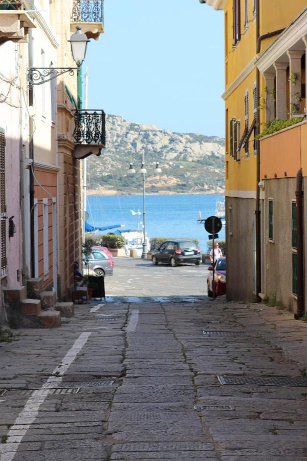 Clelia'S Boutique Rooms & Suites La Maddalena  Kültér fotó