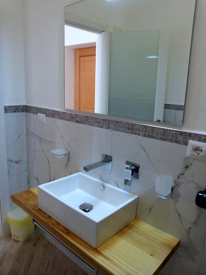 Clelia'S Boutique Rooms & Suites La Maddalena  Kültér fotó