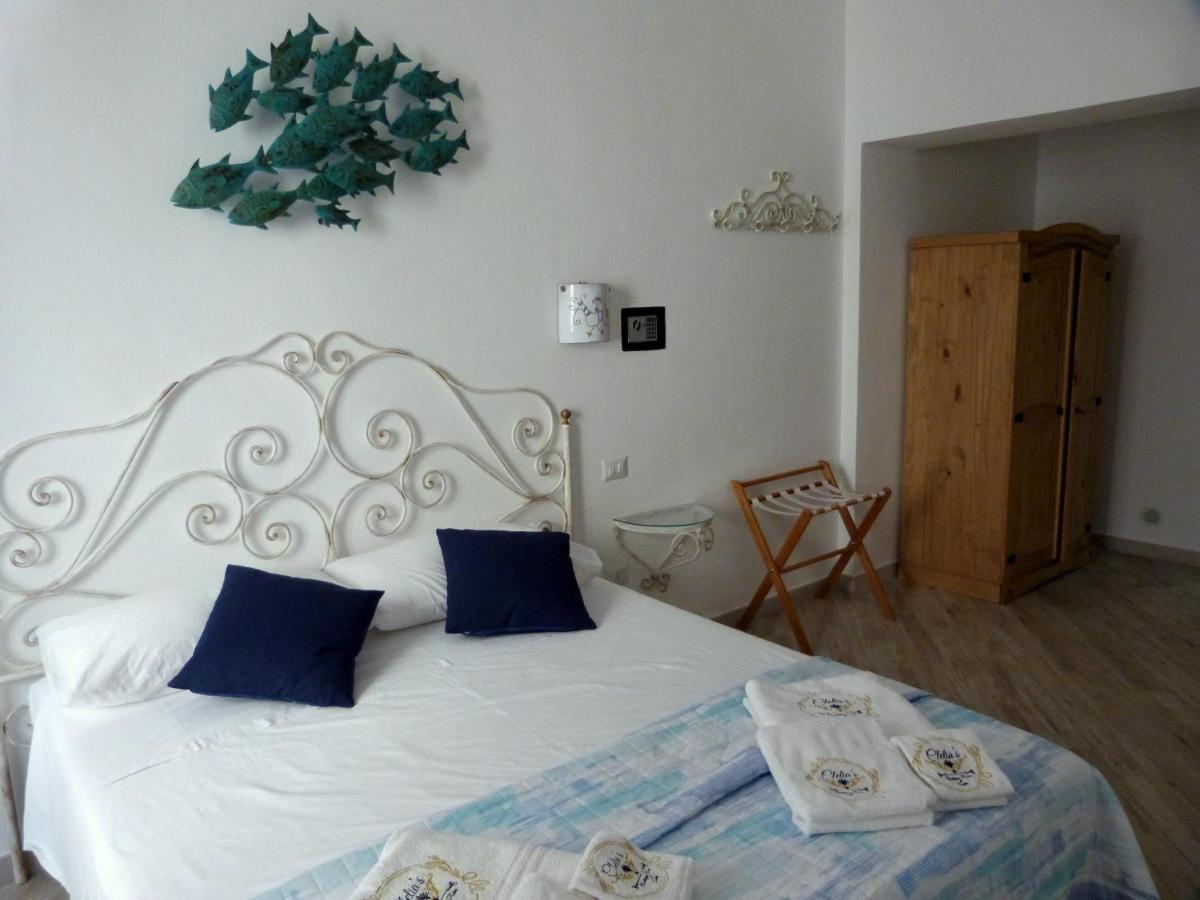 Clelia'S Boutique Rooms & Suites La Maddalena  Kültér fotó